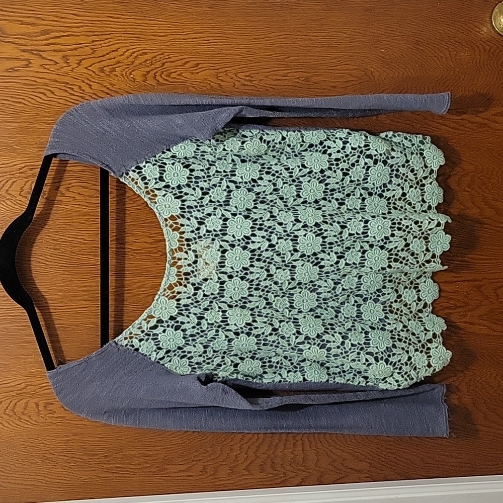 Free People Crop Top Gray Sleeves sz Med